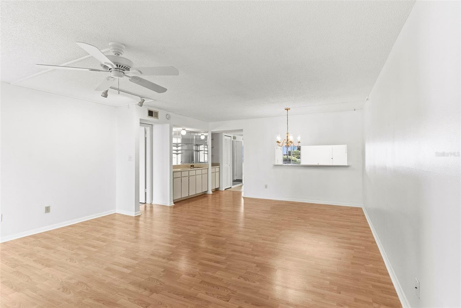 Condominium at 7 ESCONDIDO CIR #67, ALTAMONTE SPRINGS, photo 13 of 53