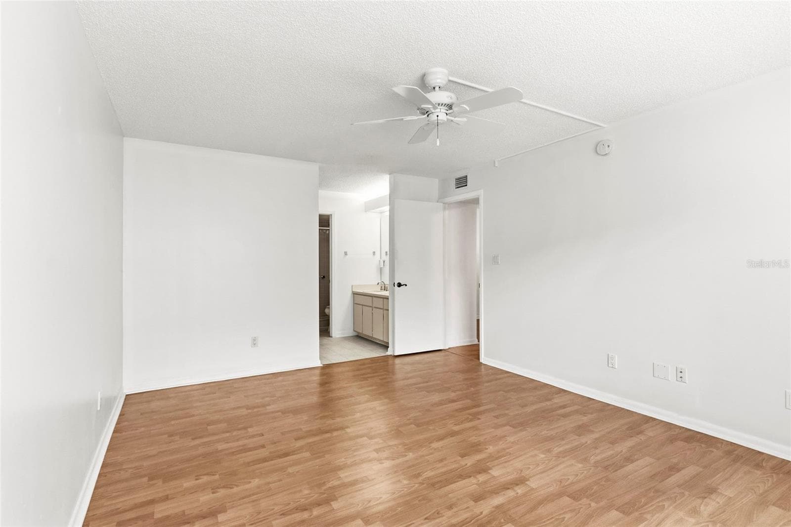 Condominium at 7 ESCONDIDO CIR #67, ALTAMONTE SPRINGS, photo 22 of 53