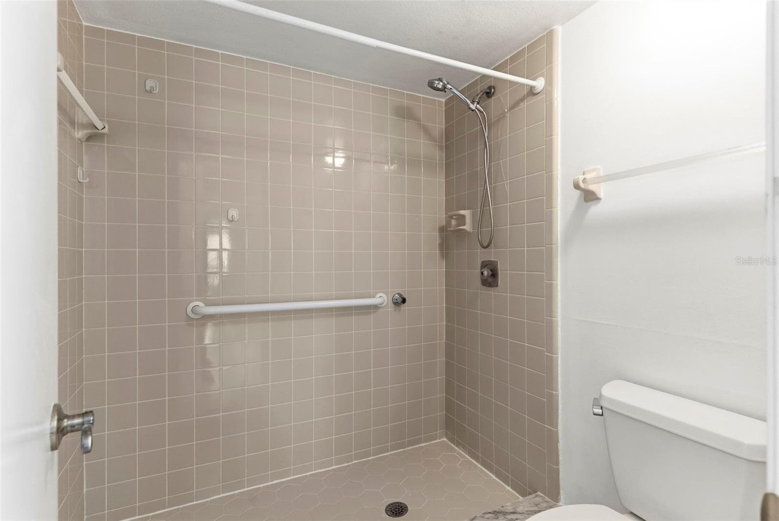 Condominium at 7 ESCONDIDO CIR #67, ALTAMONTE SPRINGS, photo 25 of 53