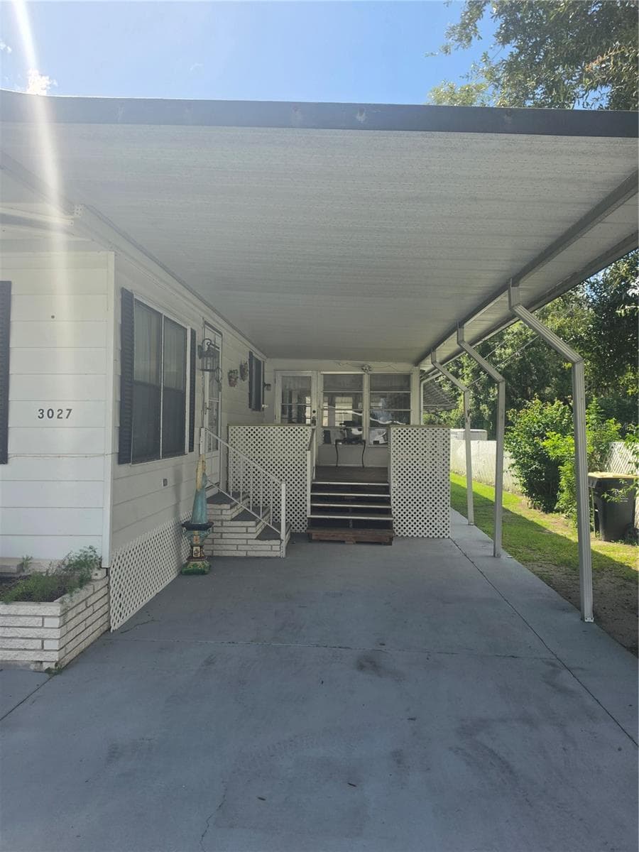 Manufactured Home at 3027 GALAXY LN, LAKELAND, photo 36 of 39