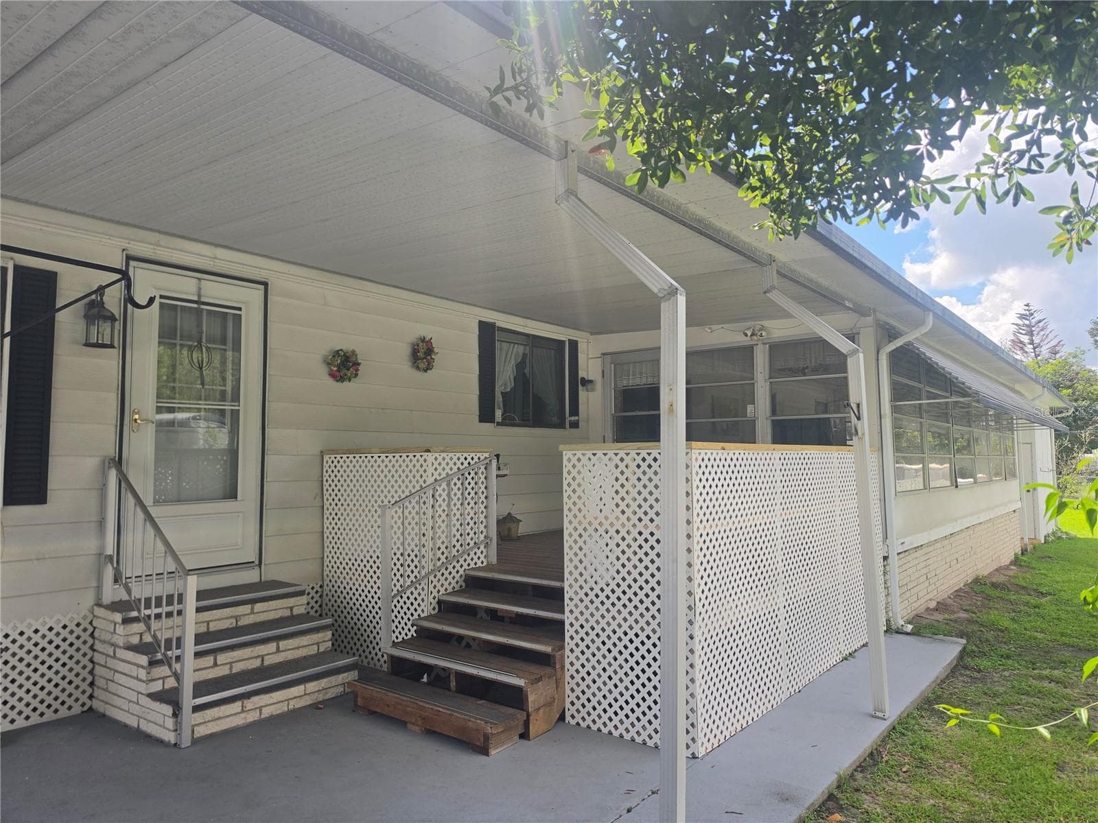 Manufactured Home at 3027 GALAXY LN, LAKELAND, photo 37 of 39