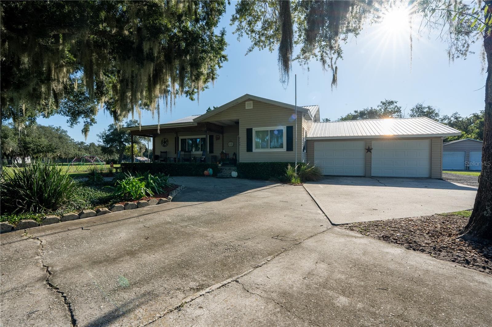 Single Family Residence at 2124 FOX RUN LN, LAKE WALES, photo 7 of 67