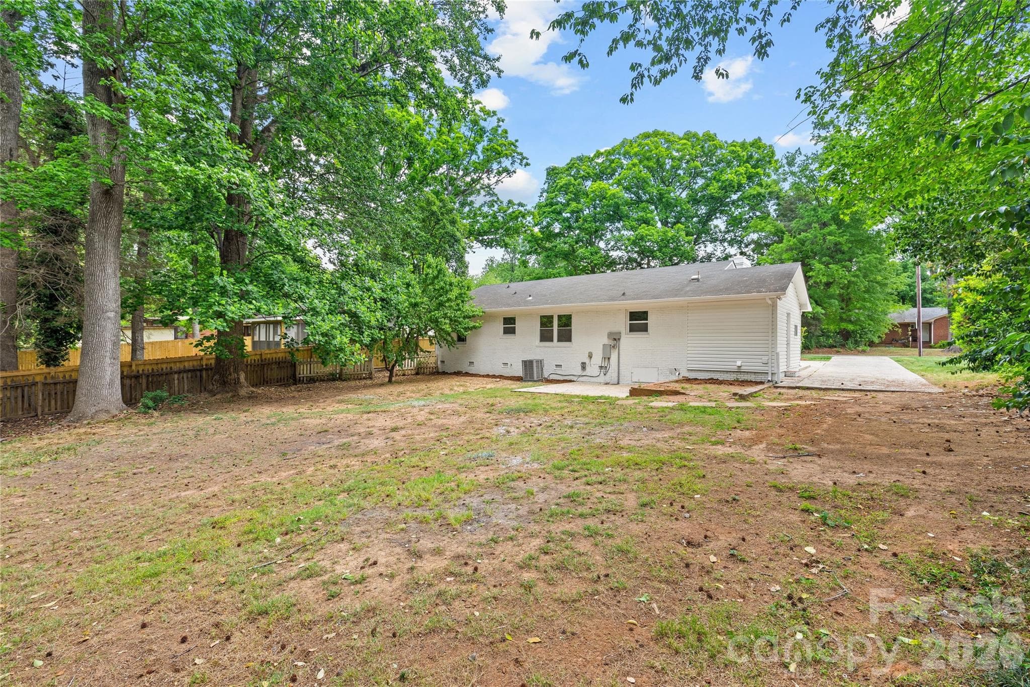 Single Family Residence at 1915 Birchcrest Drive, Charlotte, photo 19 of 20