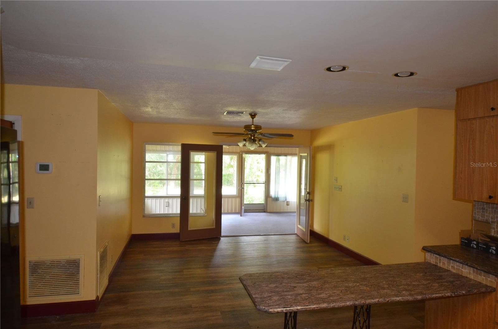 dining area - 14202 SE 173RD PL, HAWTHORNE