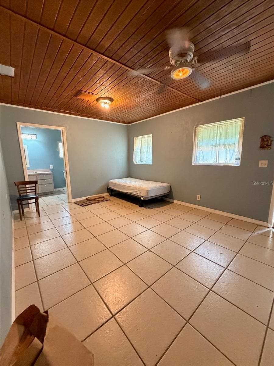 in law suite - 14202 SE 173RD PL, HAWTHORNE