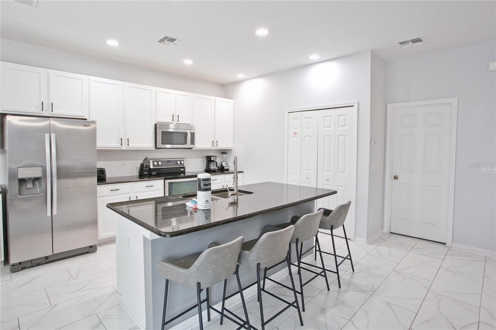 Villa at 940 LAS FUENTES DR, KISSIMMEE, photo 40 of 43