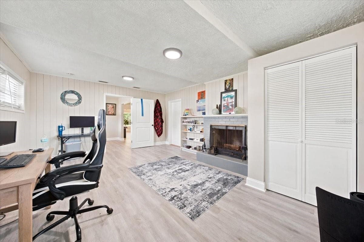 Single Family Residence at 3002 W MARLIN AVE, TAMPA, photo 16 of 45