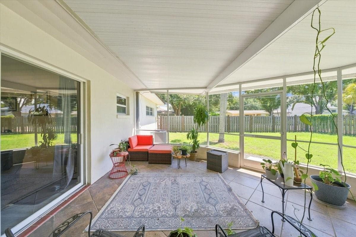 Single Family Residence at 3002 W MARLIN AVE, TAMPA, photo 19 of 45