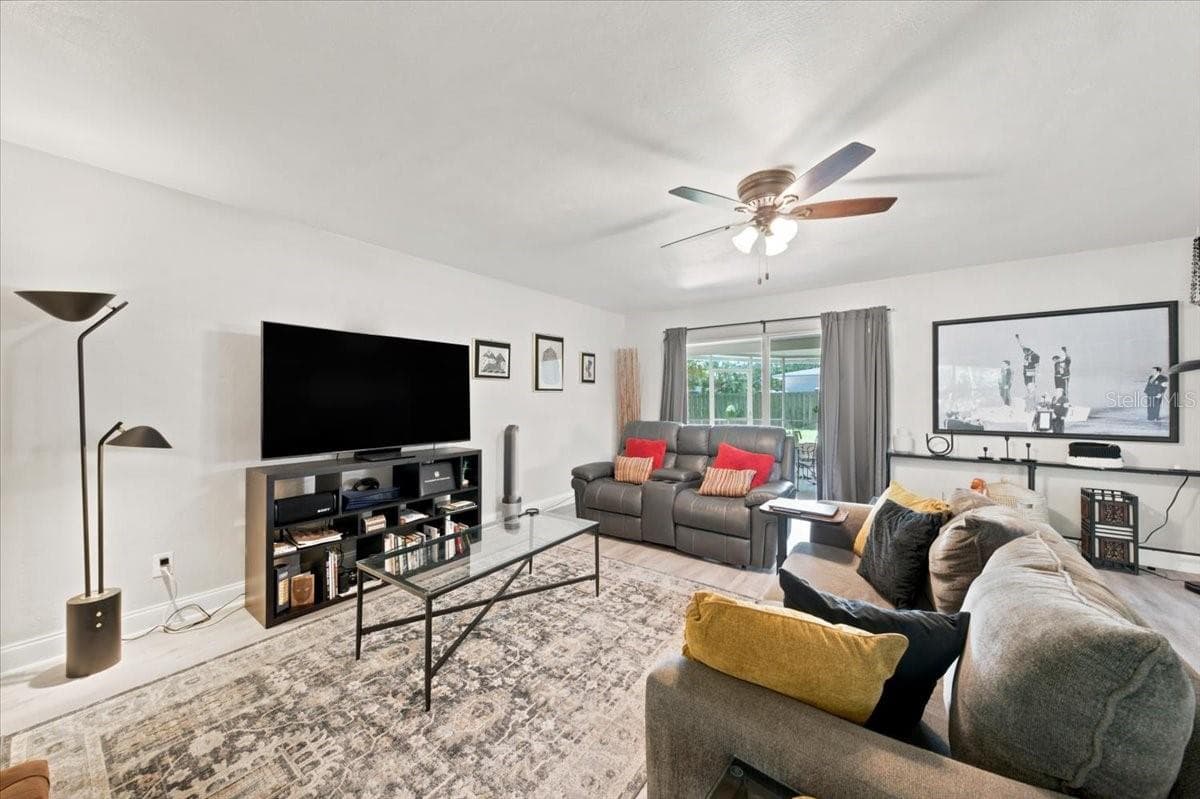 Single Family Residence at 3002 W MARLIN AVE, TAMPA, photo 31 of 45