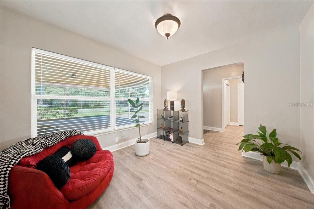 Single Family Residence at 3002 W MARLIN AVE, TAMPA, photo 34 of 45
