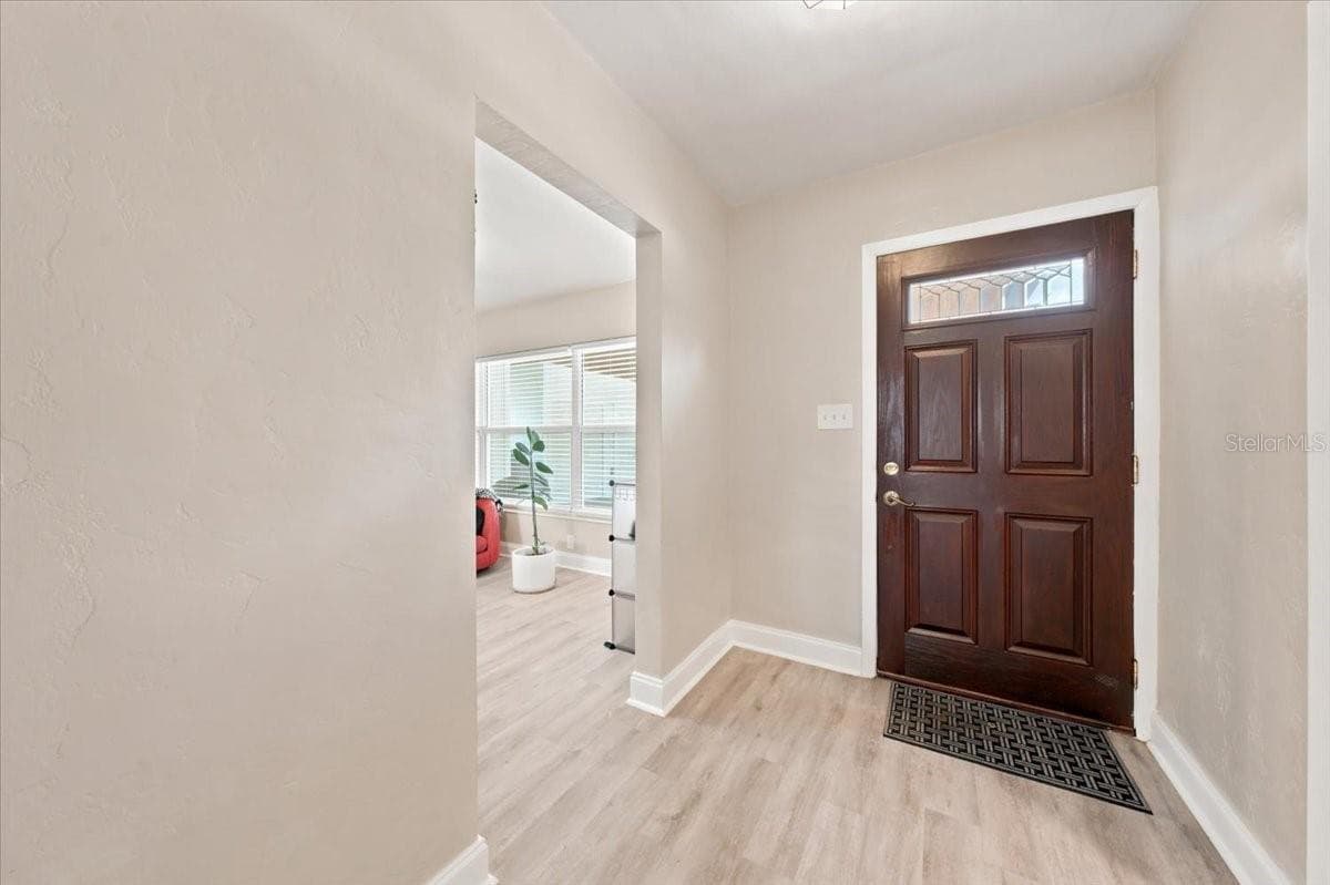 Single Family Residence at 3002 W MARLIN AVE, TAMPA, photo 38 of 45