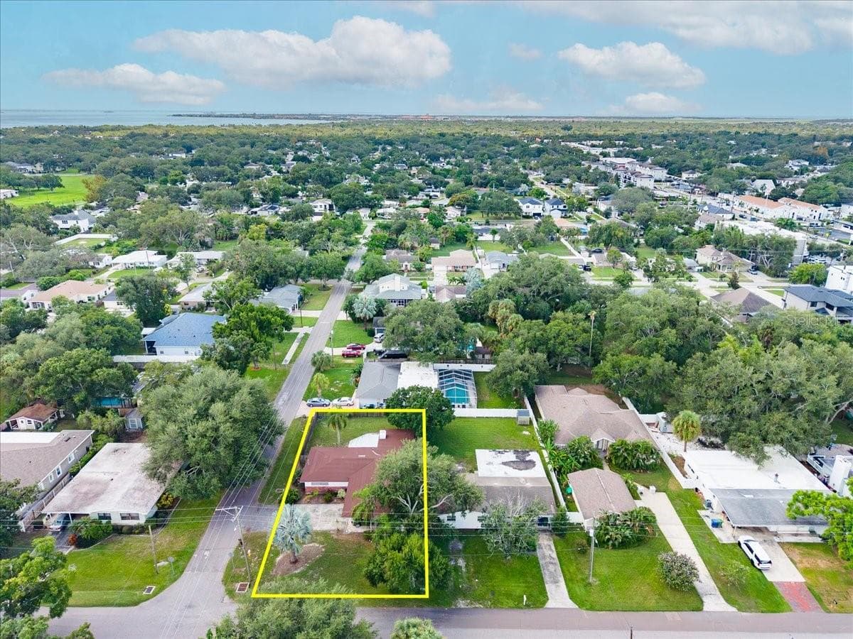 Single Family Residence at 3002 W MARLIN AVE, TAMPA, photo 41 of 45
