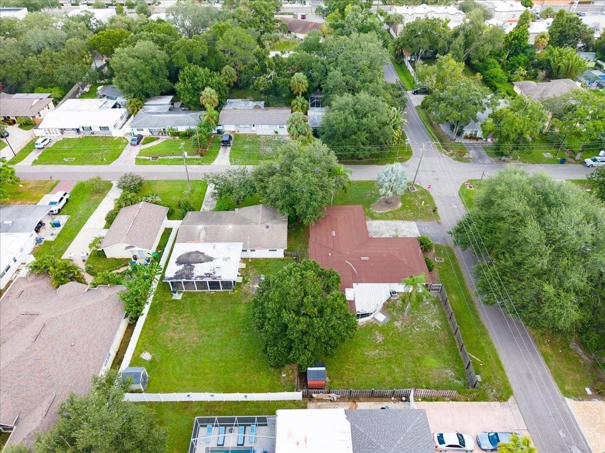 Single Family Residence at 3002 W MARLIN AVE, TAMPA, photo 42 of 45