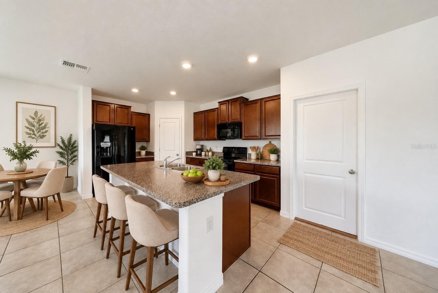Single Family Residence at 13904 ARBOR PINES DR, RIVERVIEW, photo 8 of 43