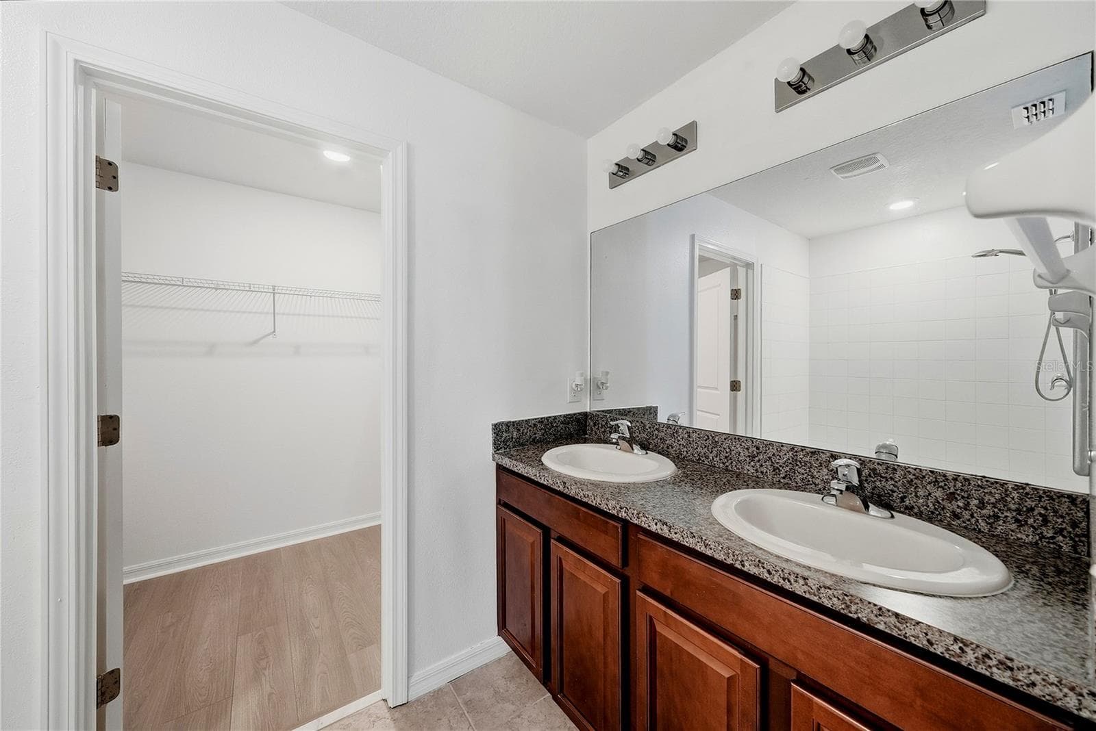 Single Family Residence at 13904 ARBOR PINES DR, RIVERVIEW, photo 19 of 43