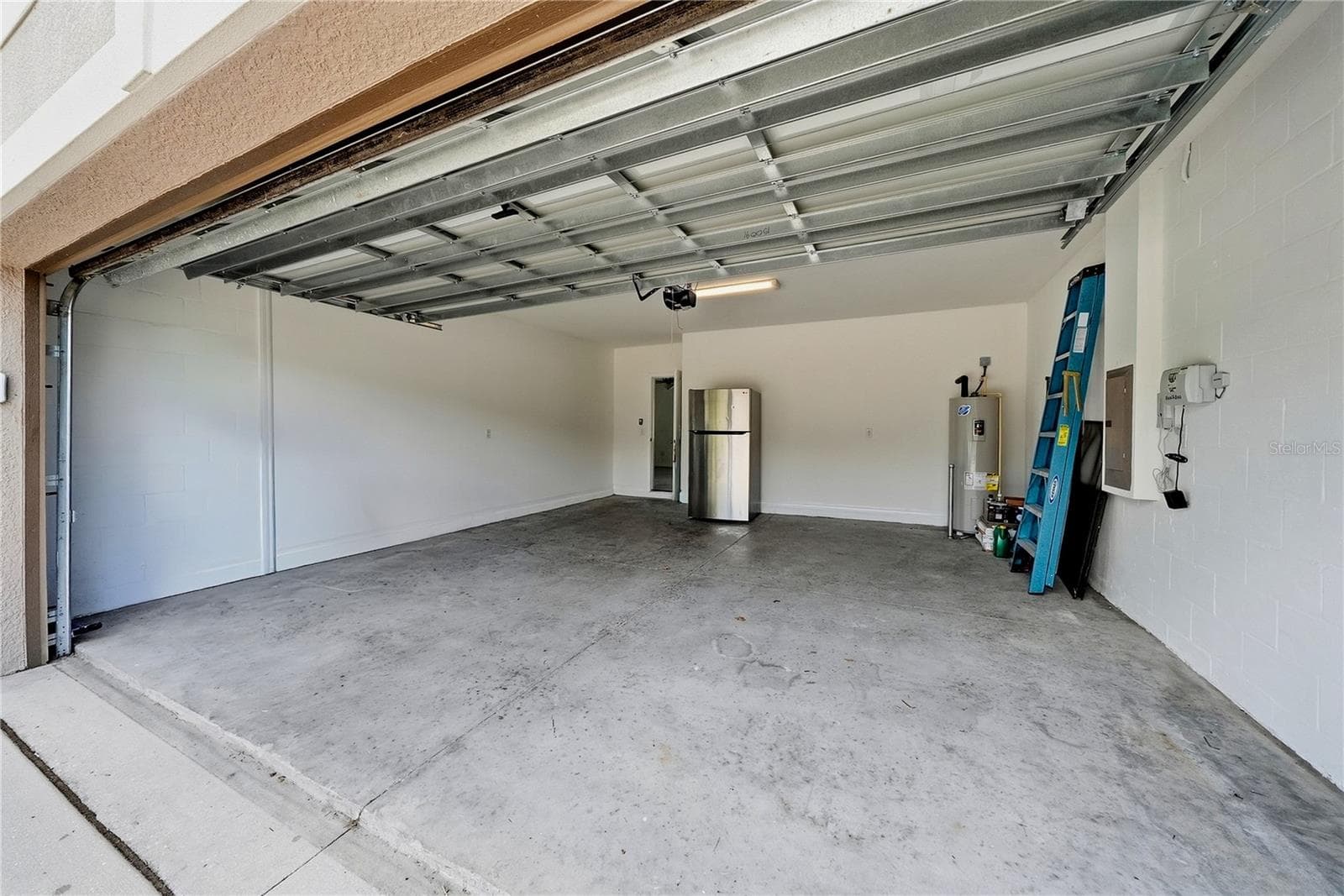 Single Family Residence at 13904 ARBOR PINES DR, RIVERVIEW, photo 33 of 43