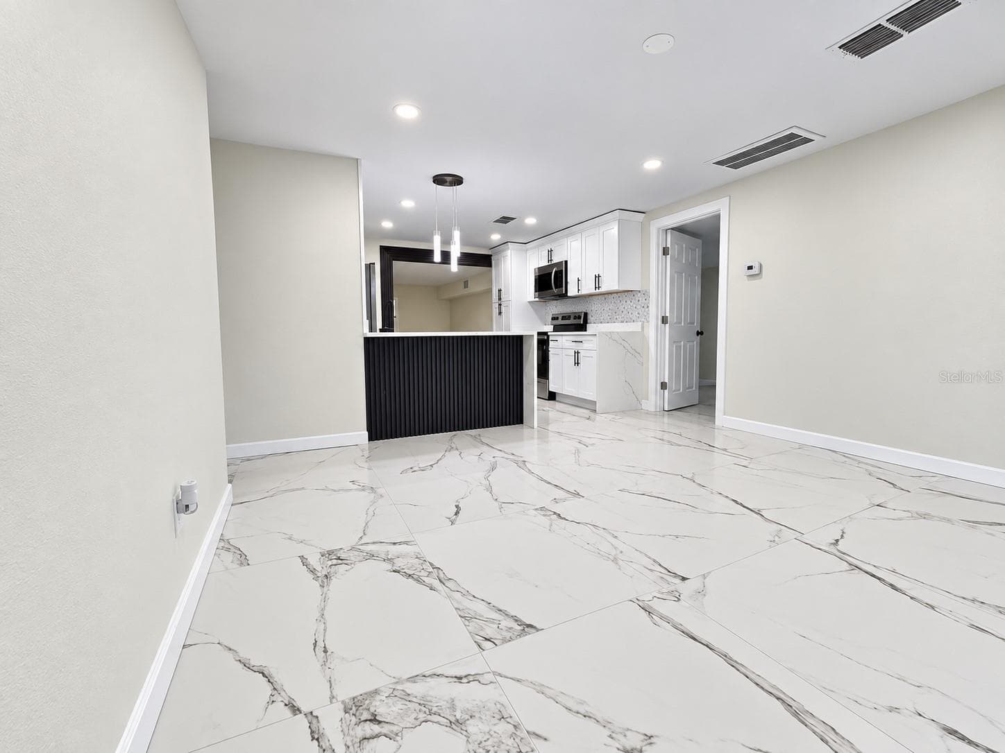 Single Family Residence at 5718 MALLOW ST, NEW PORT RICHEY, photo 6 of 20