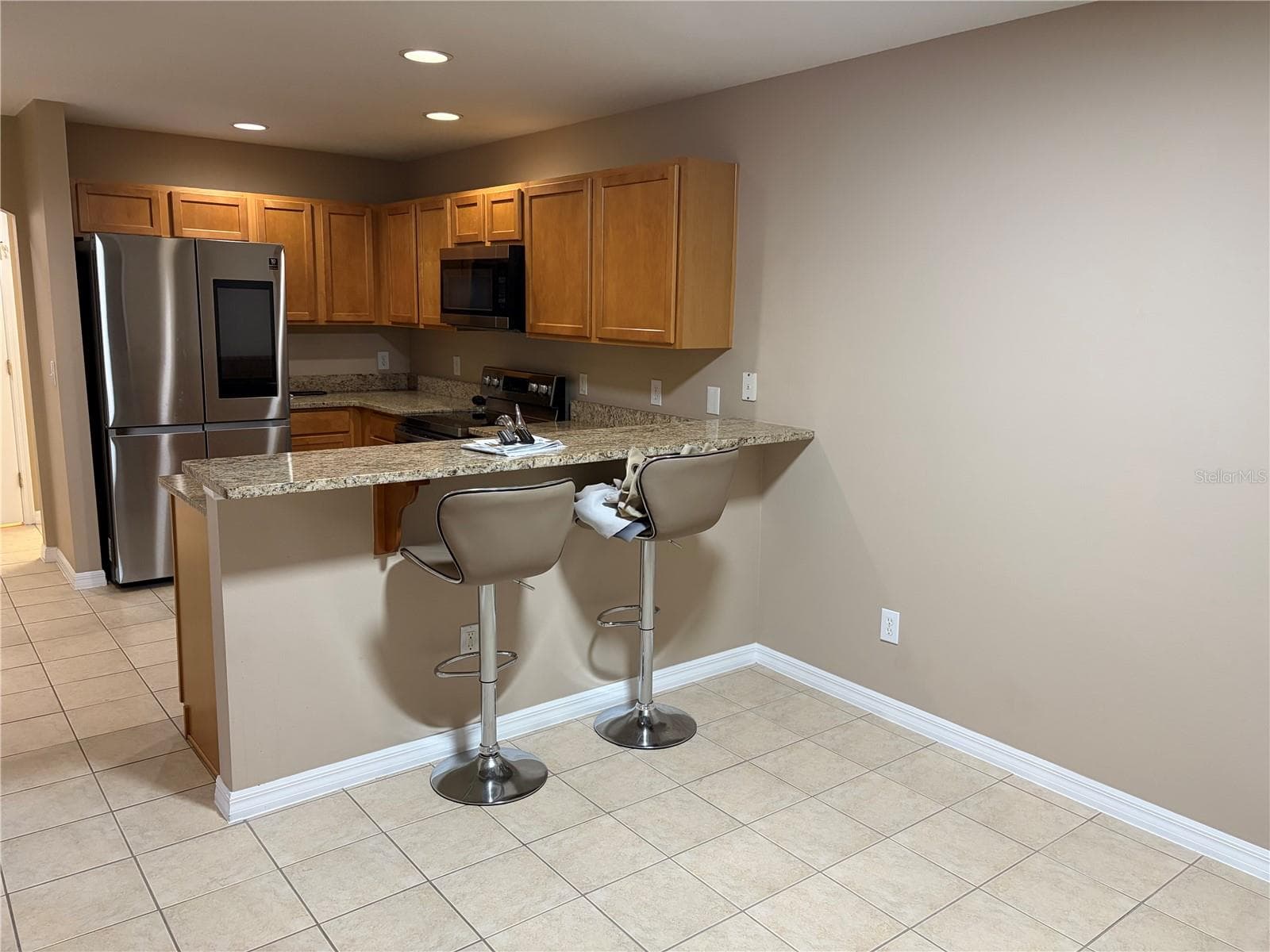 Single Family Residence at 2017 PORTCASTLE CIR, WINTER GARDEN, photo 4 of 12