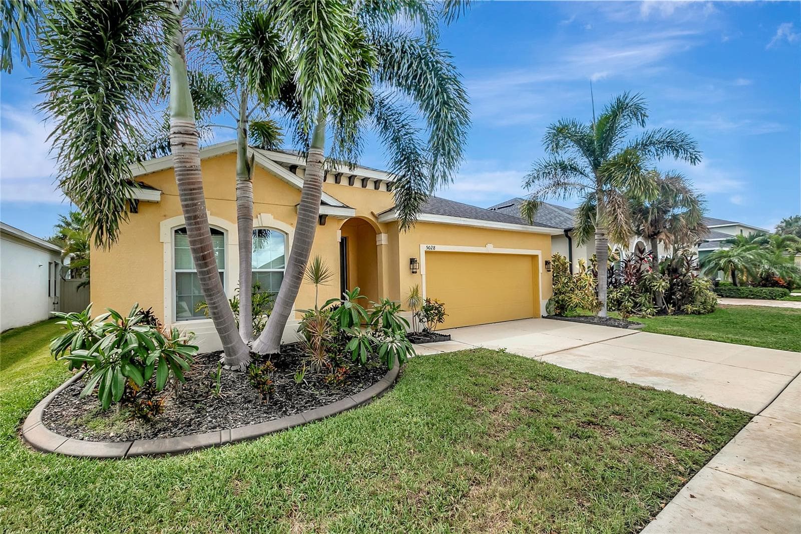 Single Family Residence at 5028 INSHORE LANDING DR, APOLLO BEACH, photo 2 of 56