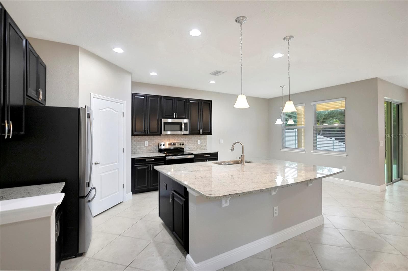 Single Family Residence at 5028 INSHORE LANDING DR, APOLLO BEACH, photo 9 of 56