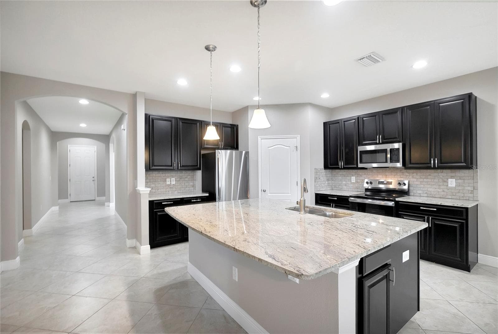 Single Family Residence at 5028 INSHORE LANDING DR, APOLLO BEACH, photo 11 of 56