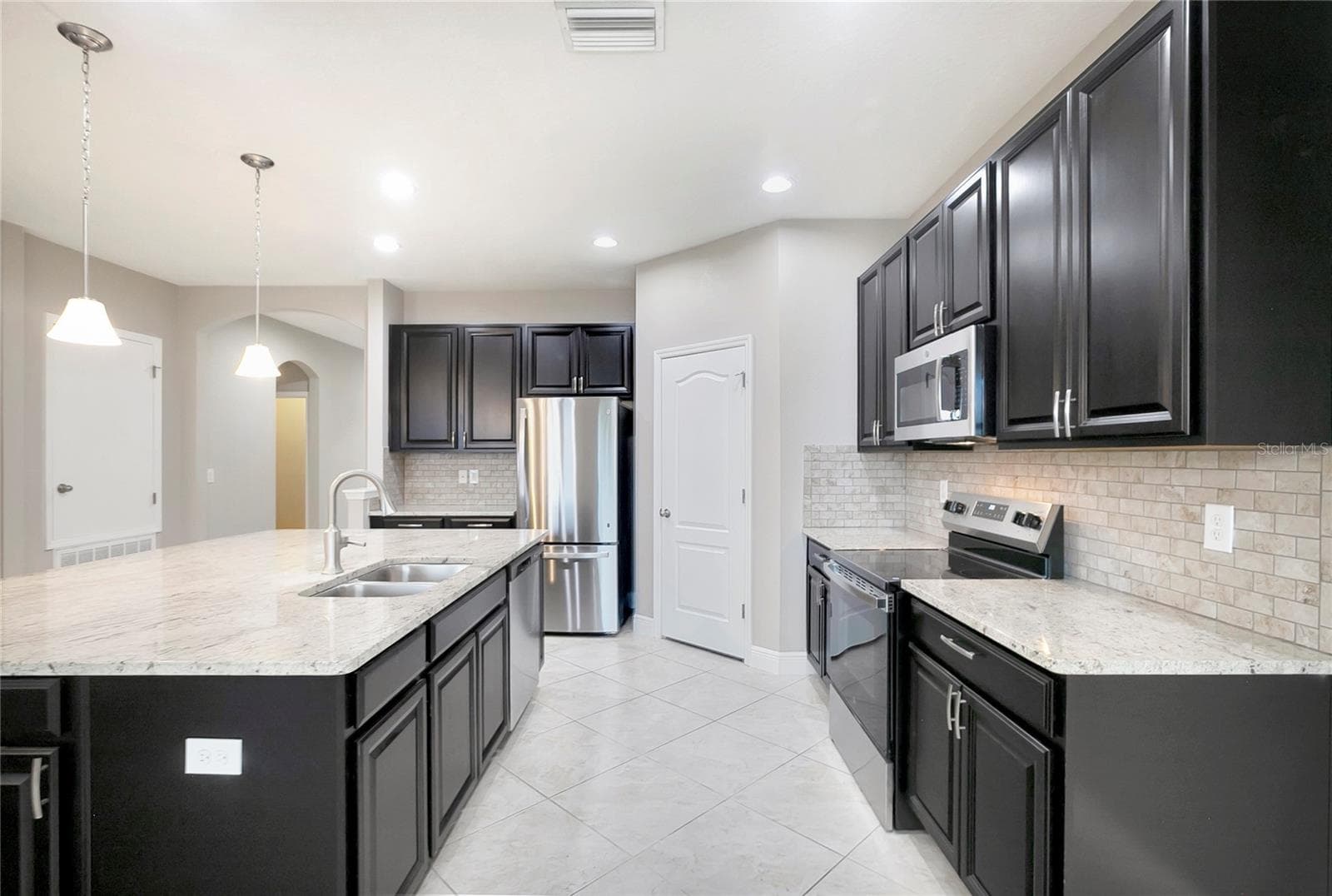Single Family Residence at 5028 INSHORE LANDING DR, APOLLO BEACH, photo 13 of 56