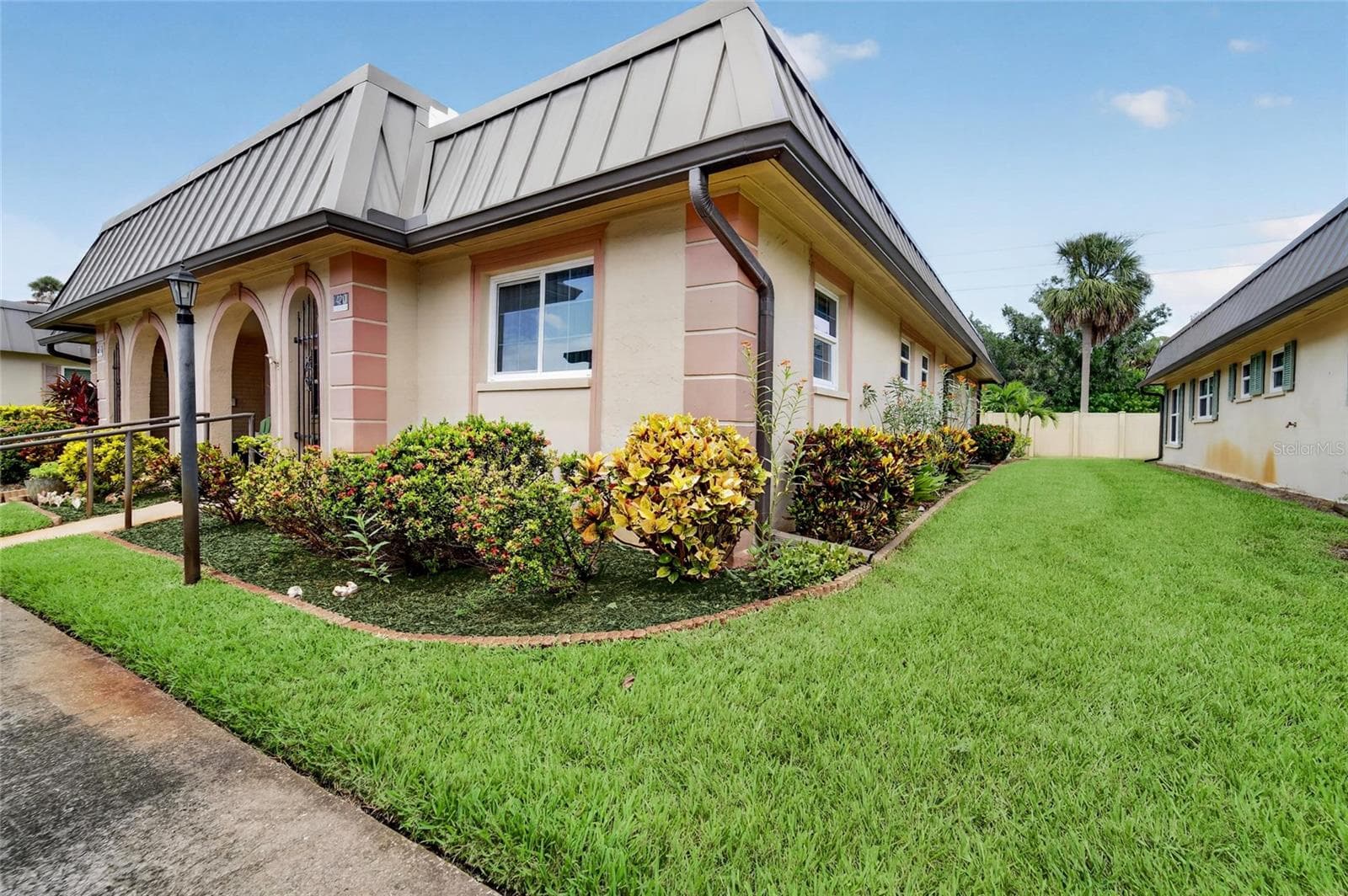 4217 STRATFORD DR #0