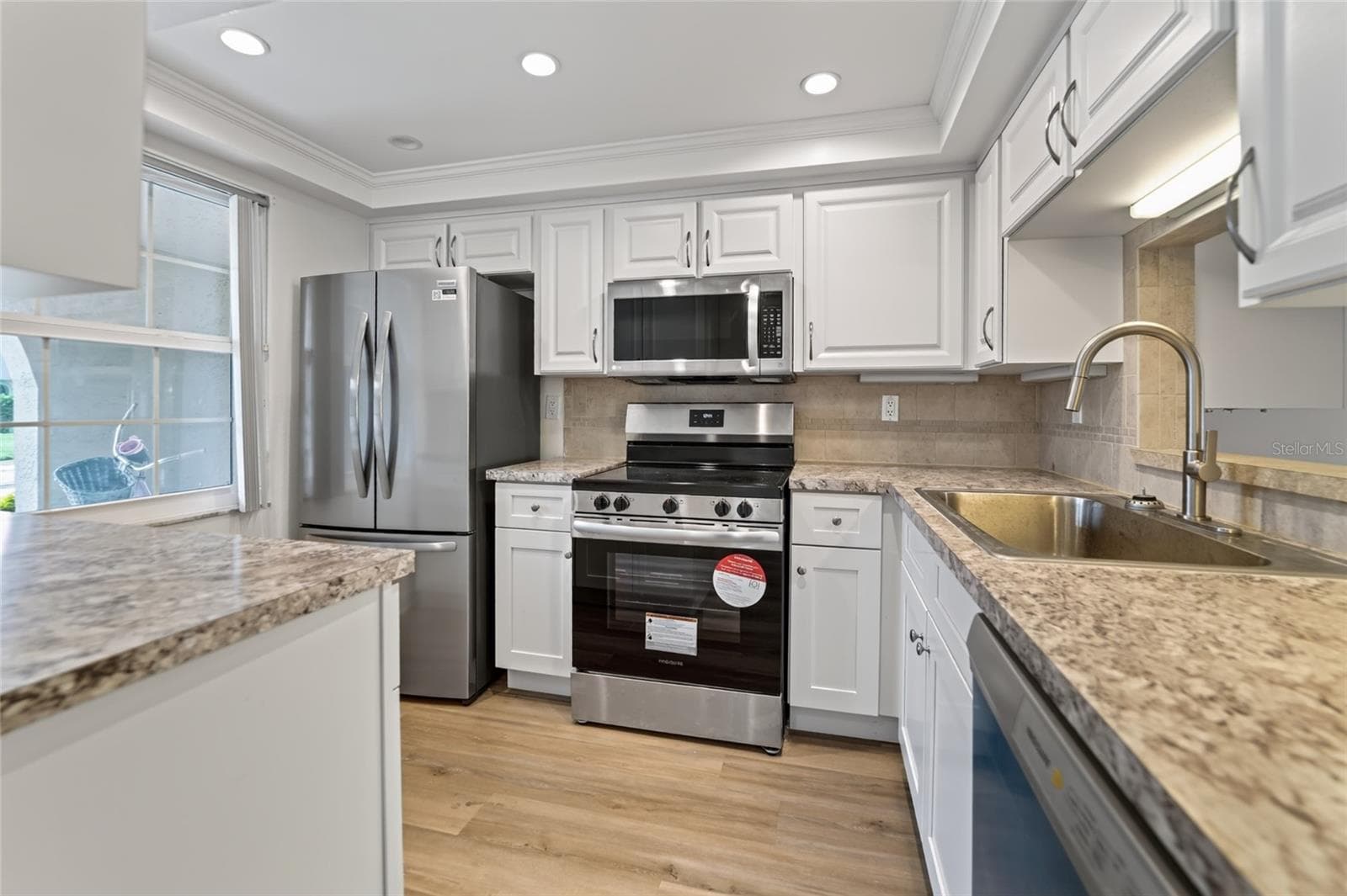 Condominium at 4217 STRATFORD DR #0, NEW PORT RICHEY, photo 6 of 36
