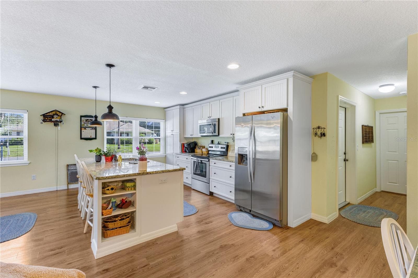 Single Family Residence at 1412 LAKEVIEW AVE, KISSIMMEE, photo 7 of 34