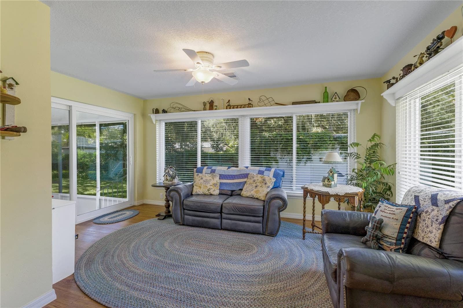 Single Family Residence at 1412 LAKEVIEW AVE, KISSIMMEE, photo 11 of 34