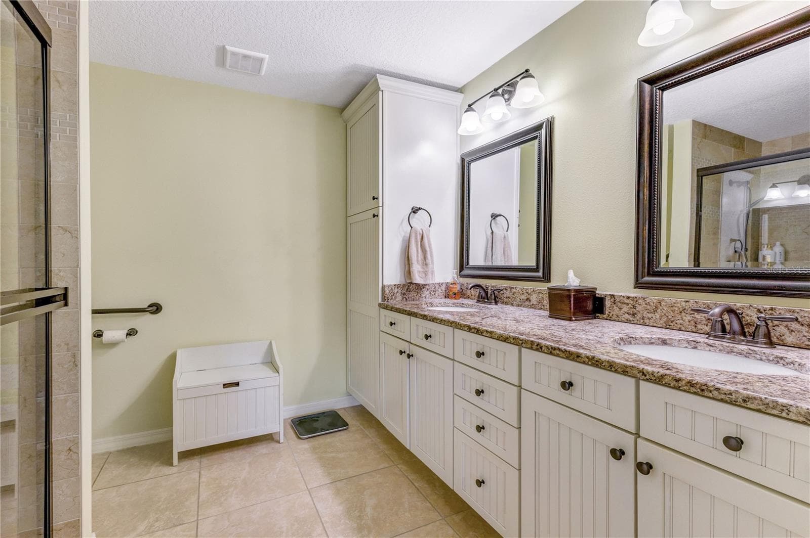 Single Family Residence at 1412 LAKEVIEW AVE, KISSIMMEE, photo 14 of 34