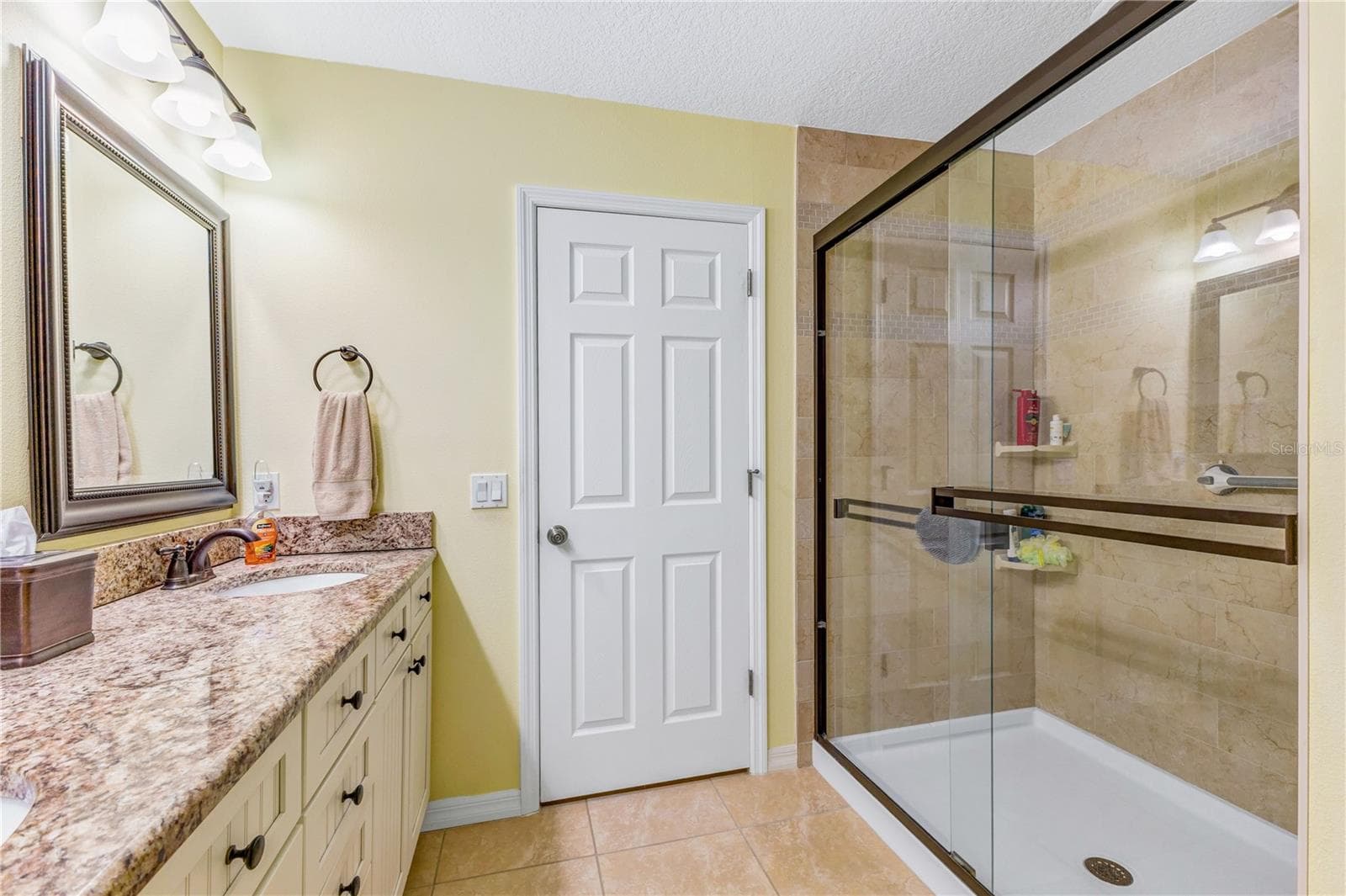 Single Family Residence at 1412 LAKEVIEW AVE, KISSIMMEE, photo 15 of 34