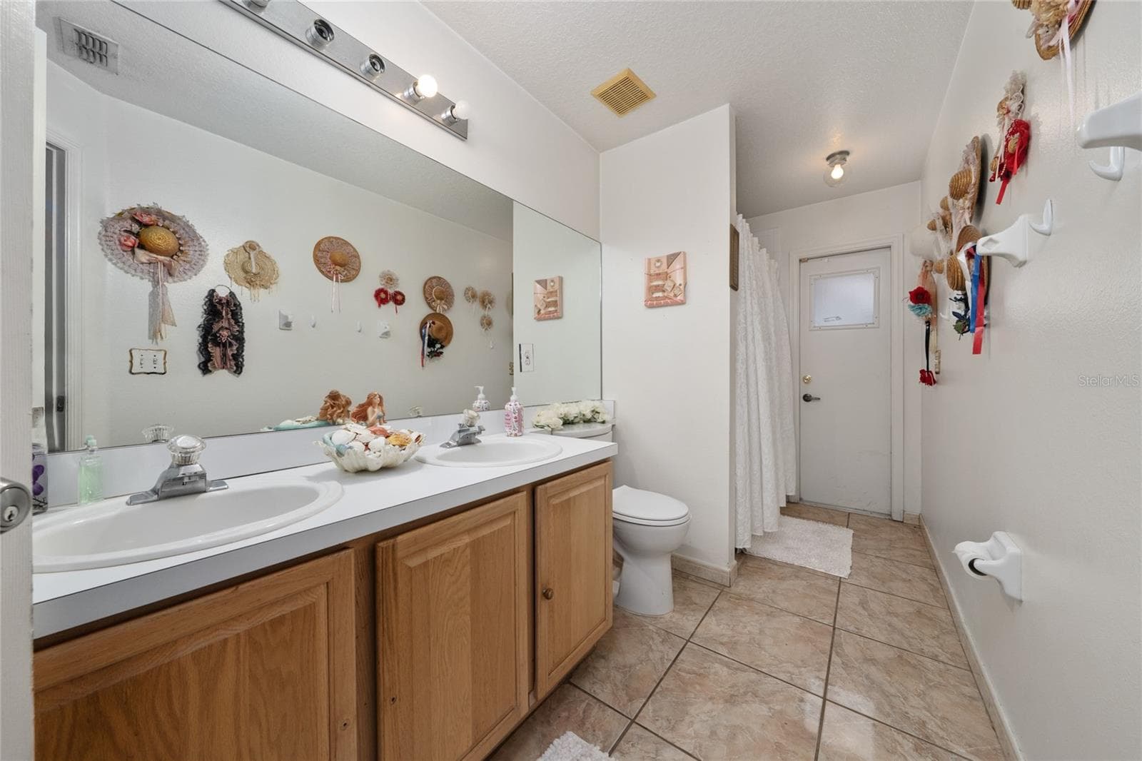 Single Family Residence at 2836 SPIVEY LN, ORLANDO, photo 11 of 18