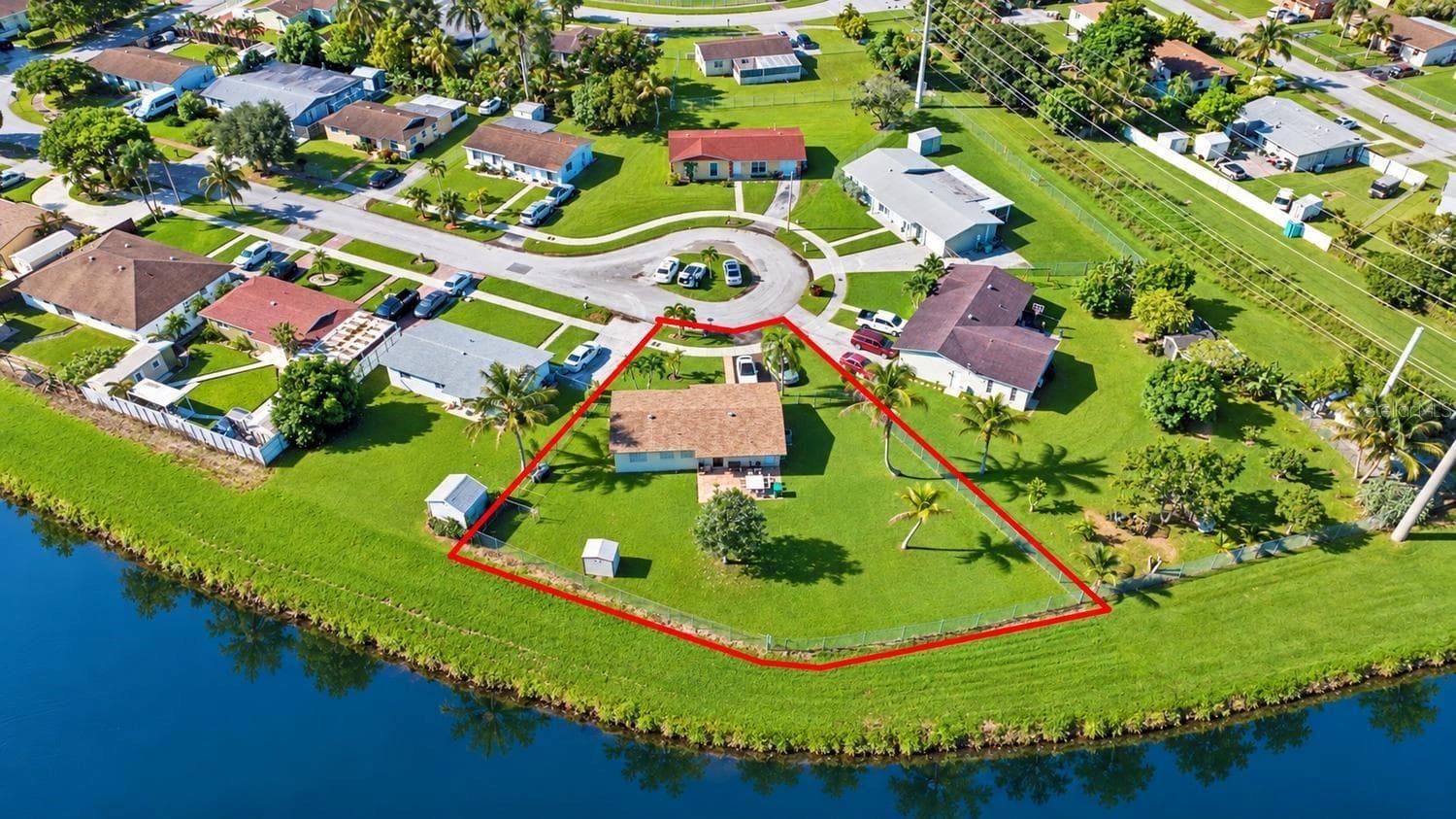 Single Family Residence at 10621 SW 141ST DR, MIAMI, photo 3 of 12