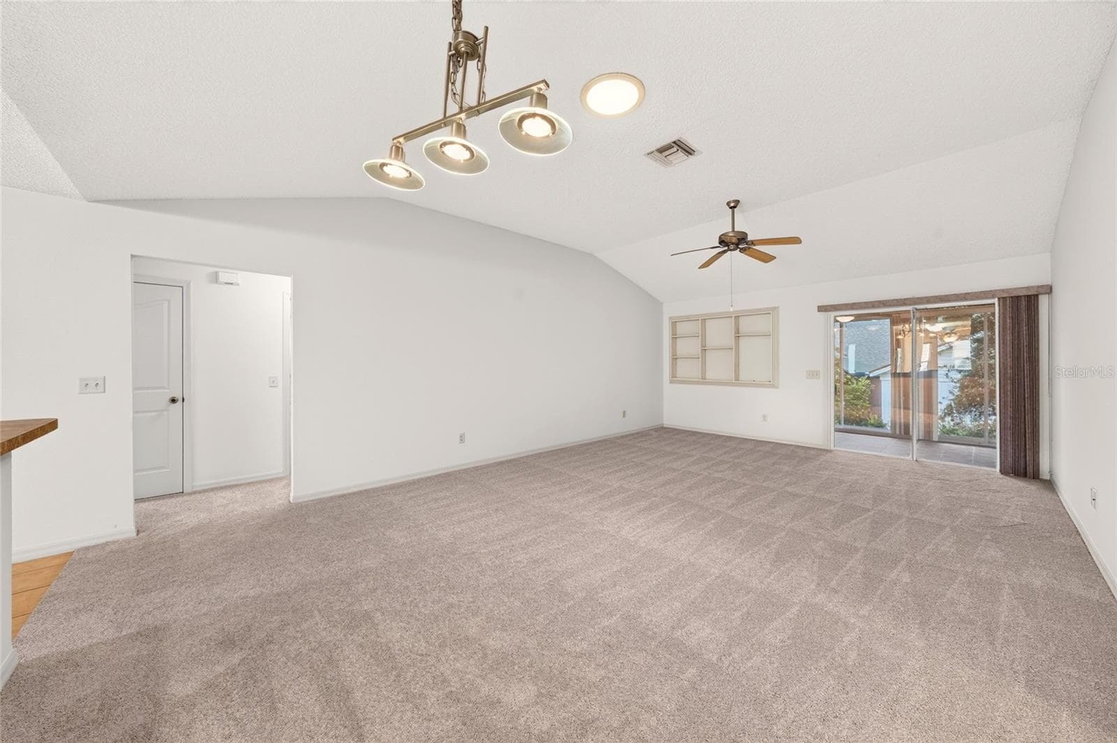 Single Family Residence at 17728 SE 81ST WYNSTONE AVE, THE VILLAGES, photo 19 of 48