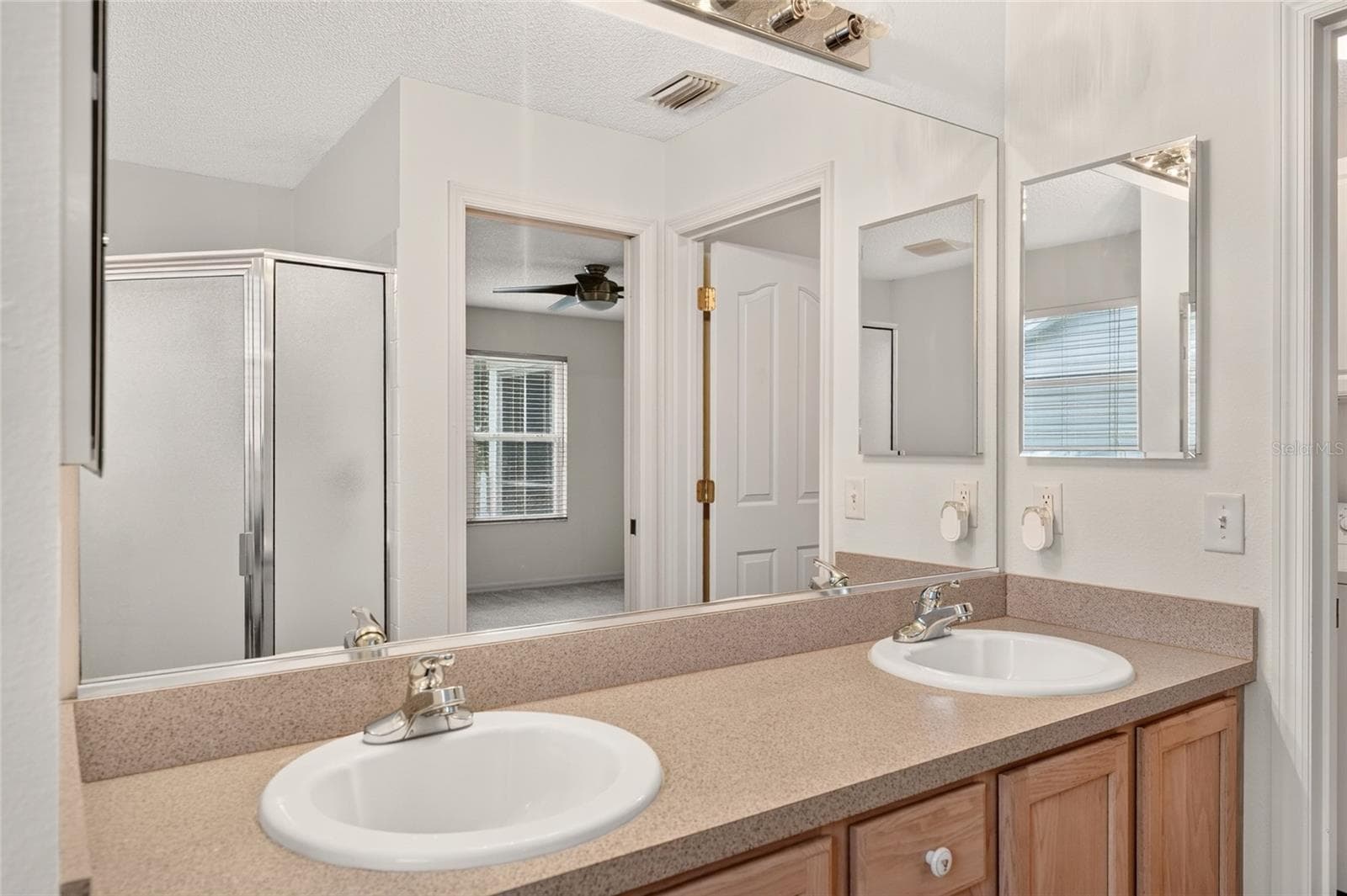 Single Family Residence at 17728 SE 81ST WYNSTONE AVE, THE VILLAGES, photo 36 of 48