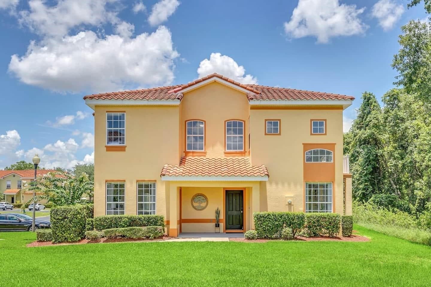 407 MADISON CIR