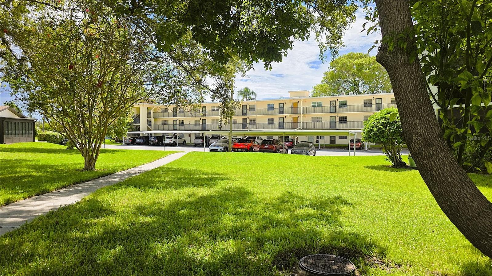 Condominium at 1450 HEATHER RIDGE BLVD #201, DUNEDIN, photo 4 of 56