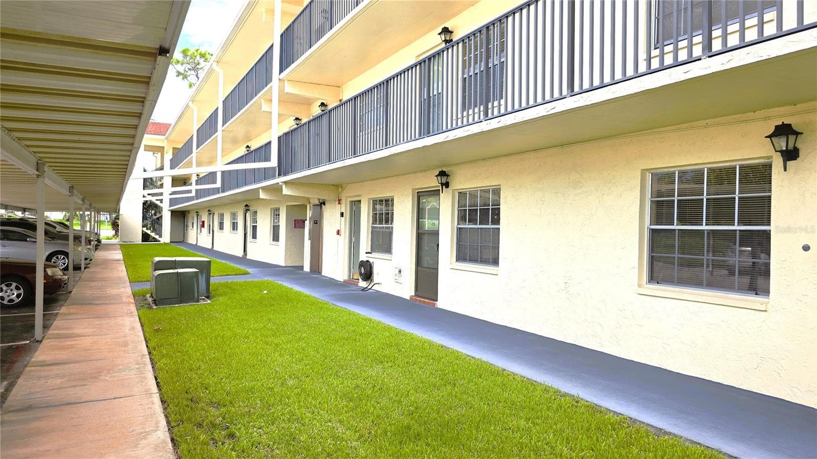 Condominium at 1450 HEATHER RIDGE BLVD #201, DUNEDIN, photo 6 of 56