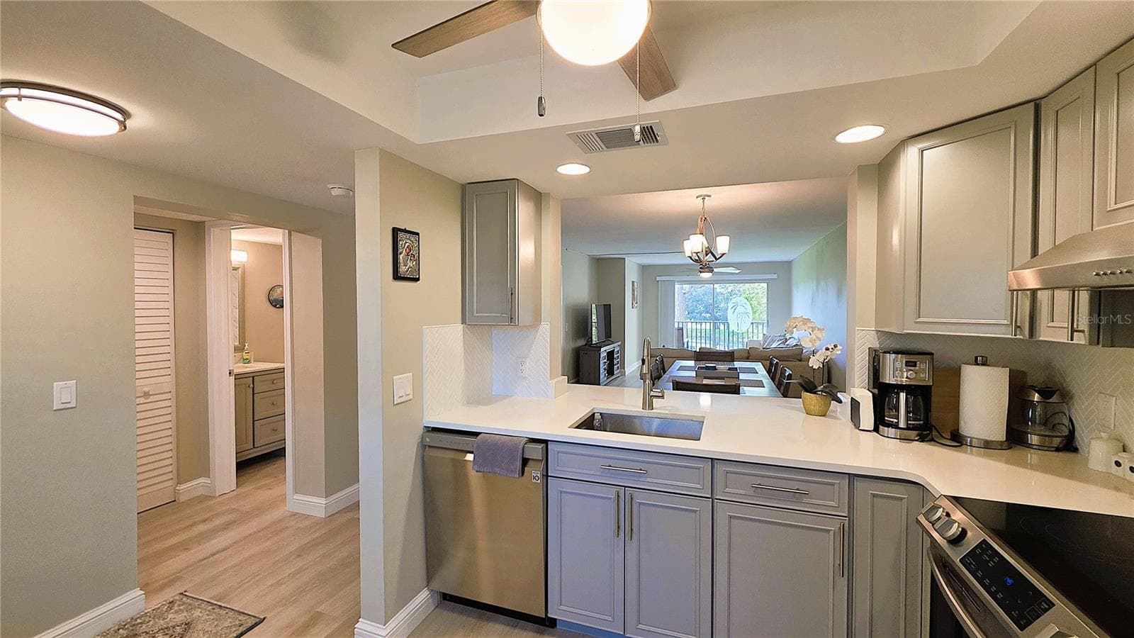 Condominium at 1450 HEATHER RIDGE BLVD #201, DUNEDIN, photo 9 of 56