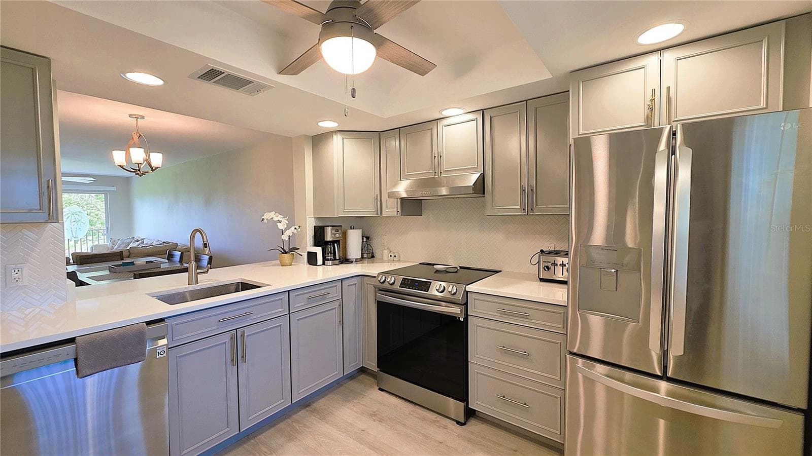 Condominium at 1450 HEATHER RIDGE BLVD #201, DUNEDIN, photo 11 of 56