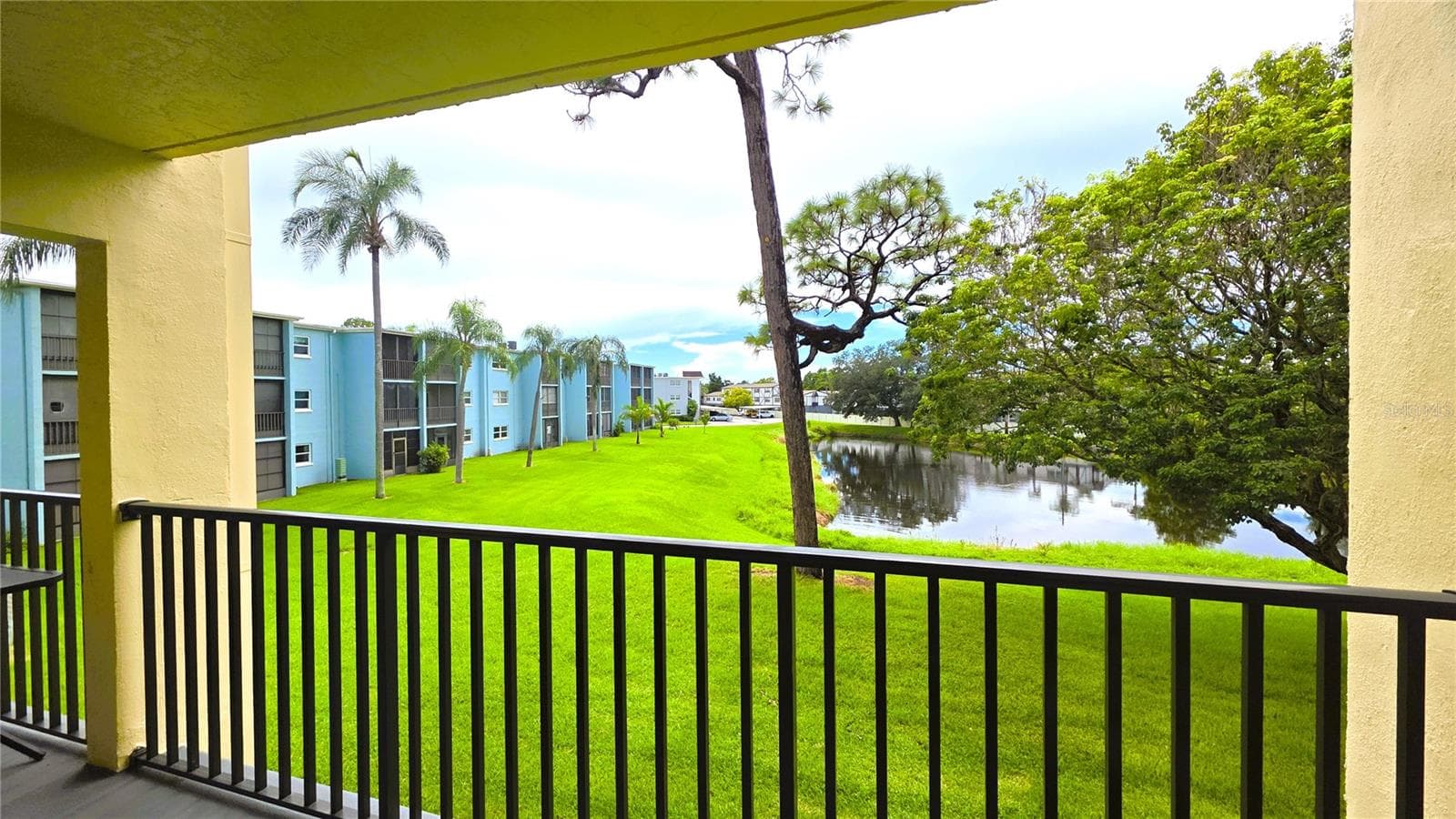 Condominium at 1450 HEATHER RIDGE BLVD #201, DUNEDIN, photo 30 of 56