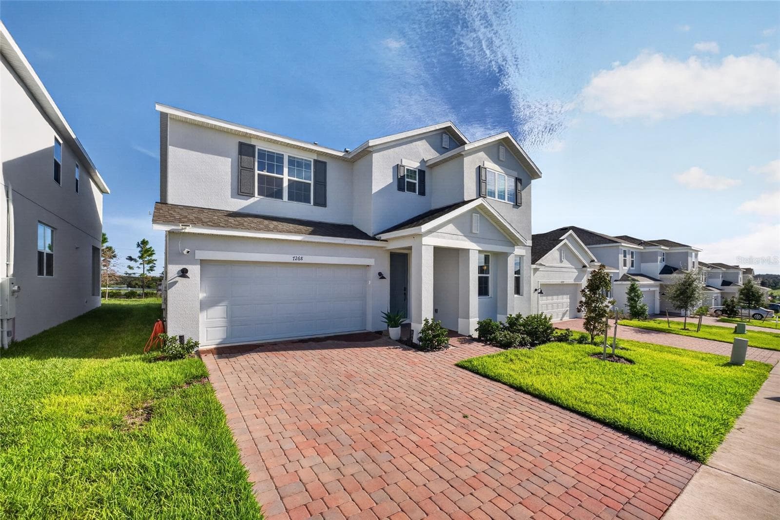 7268 ROLLING LEAF RD