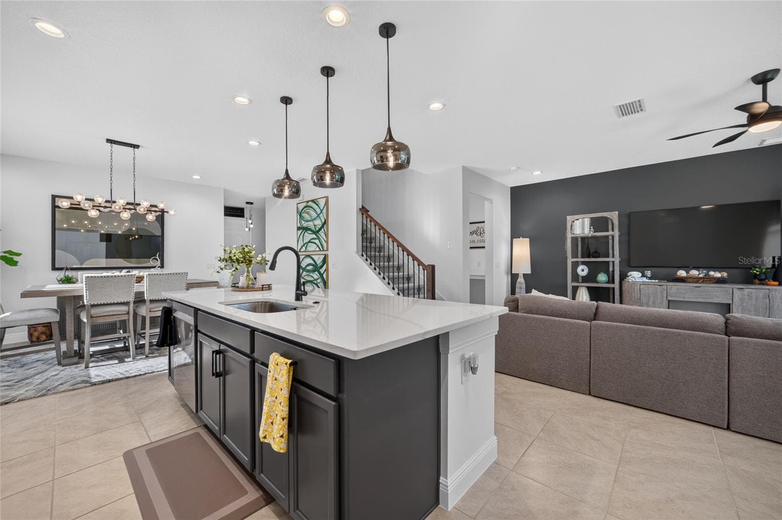Single Family Residence at 7268 ROLLING LEAF RD, GROVELAND, photo 12 of 54