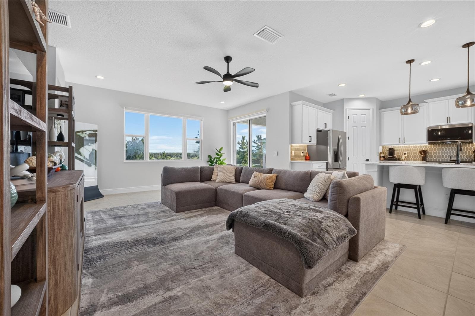 Single Family Residence at 7268 ROLLING LEAF RD, GROVELAND, photo 22 of 54