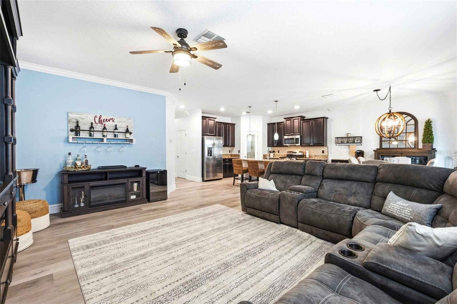 Living Room - 917 TERRA VISTA ST, BRANDON