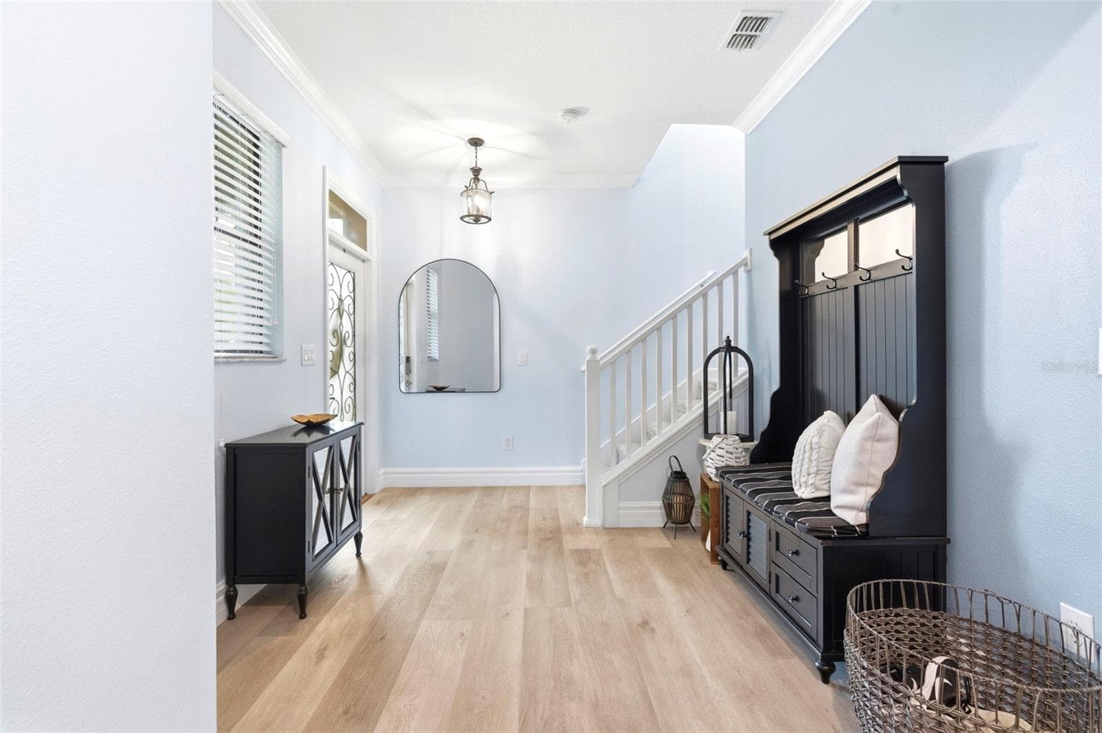 Front Foyer - 917 TERRA VISTA ST, BRANDON