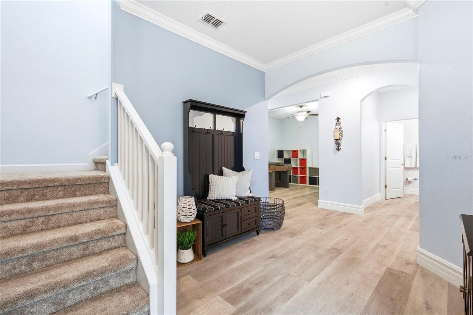 Front Foyer - 917 TERRA VISTA ST, BRANDON