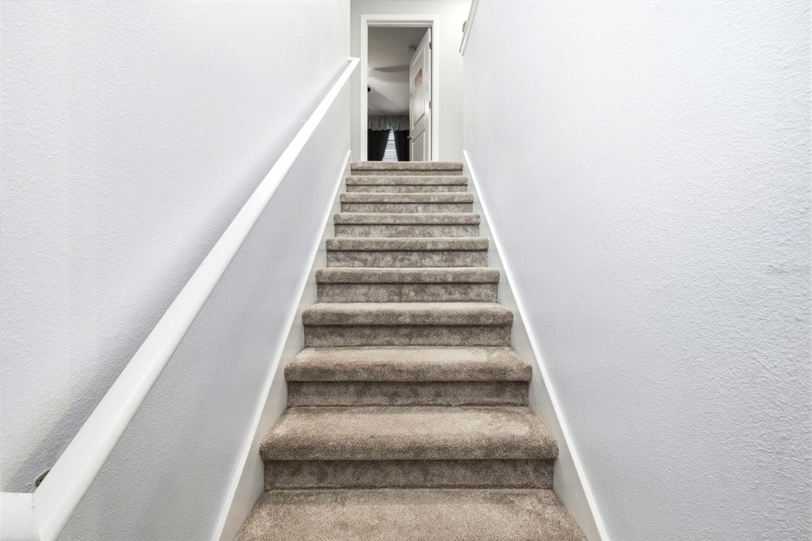 Stairway - 917 TERRA VISTA ST, BRANDON