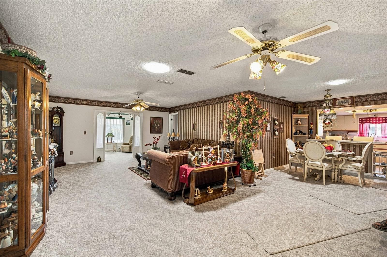 Single Family Residence at 17726 SE 106TH TER, SUMMERFIELD, photo 4 of 35